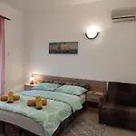 Superior, 3 And 2 Bathrooms Vorgesetzter Maria Sea View, 100-150m To *