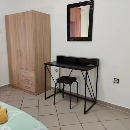 דירה Superior, 3 And 2 Bathrooms Vorgesetzter Maria Sea View, 100-150m To דראמליי