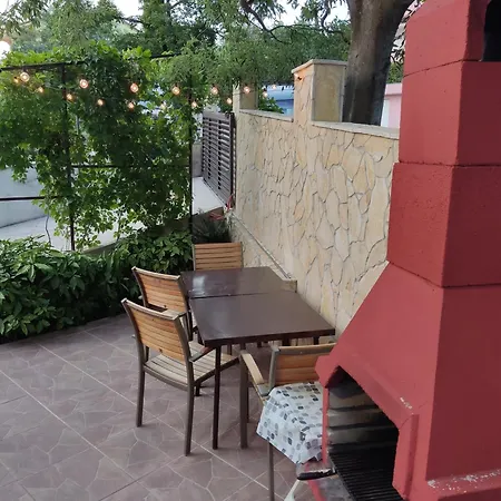 Superior, Vorgesetzter Maria Sea View, 2 Bathrooms 100-150m To Apartment Dramalj