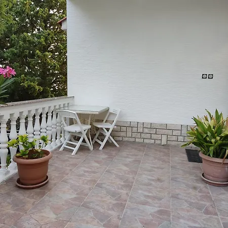 Superior, 3 And 2 Bathrooms Vorgesetzter Maria Sea View, 100-150m To דראמליי
