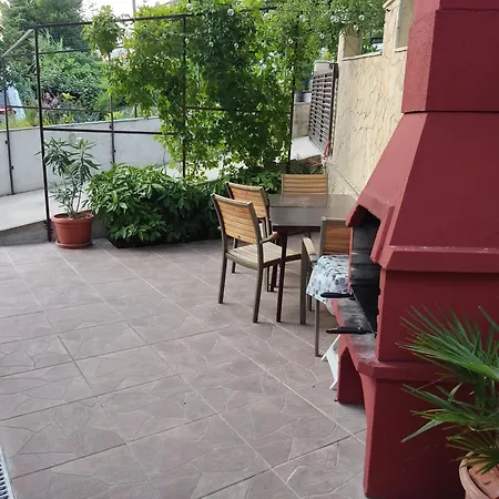 Superior, 3 And 2 Bathrooms Vorgesetzter Maria Sea View, 100-150m To דירה *