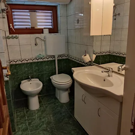 Superior, 3 And 2 Bathrooms Vorgesetzter Maria Sea View, 100-150m To דירה *