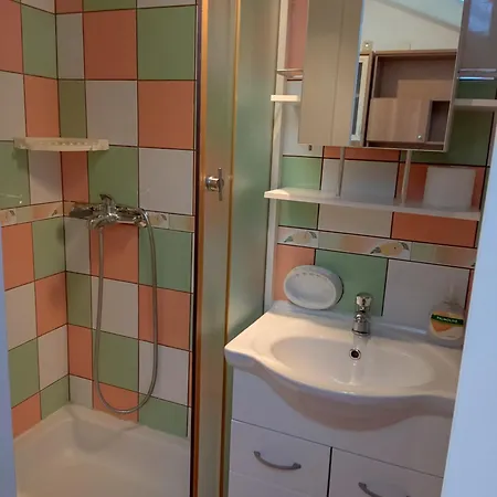 Apartment Superior, Vorgesetzter Maria Sea View, 2 Bathrooms 100-150m To Dramalj